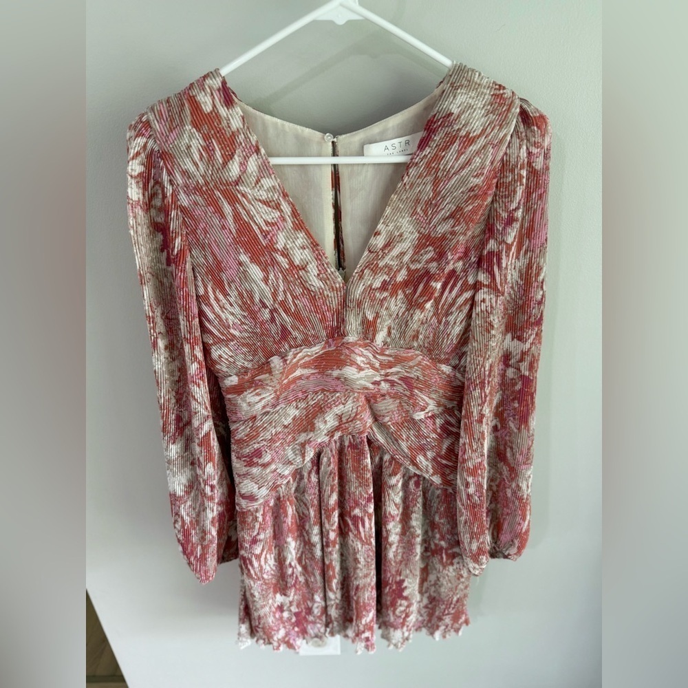 ASTR The Label Floral Long Sleeve Plisse Dress - Orange/Pink - Size Small - Picture 9 of 14